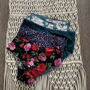 NEW 4 Pair of Victorias Secret